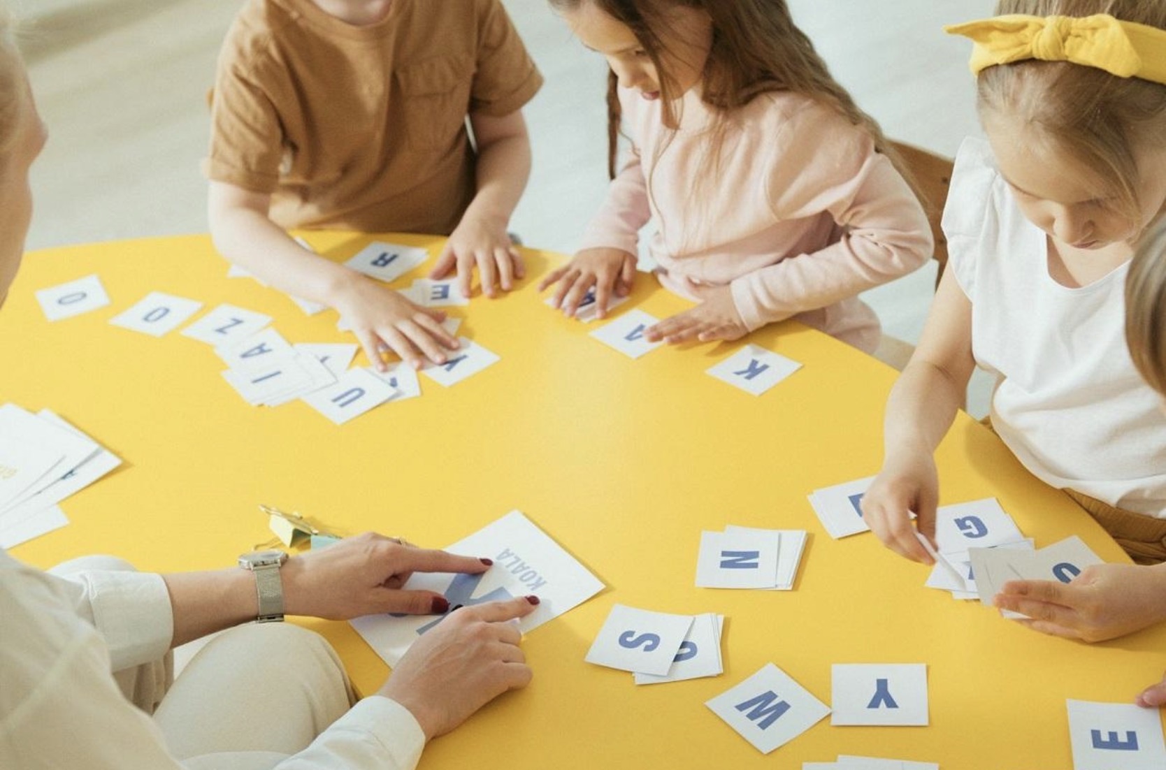 Abordar la ‘paradoja de la dislexia’: leer el cerebro y el comportamiento de los primeros marcadores de dislexia del desarrollo.